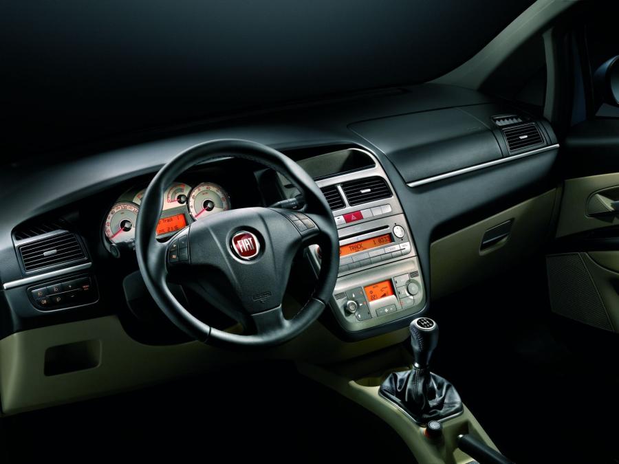  Fiat Linea 2006 года  (фото 22 из 62)